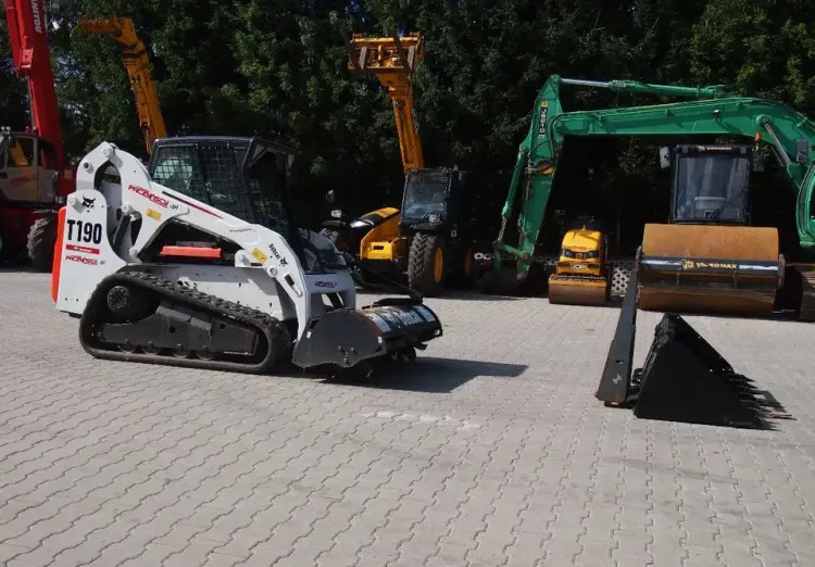 Miniładowarka Bobcat T190 2012 - Kompaktni utovarivač guseničar: slika 3 Miniładowarka Bobcat T190 2012 - Kompaktni utovarivač guseničar: slika 3