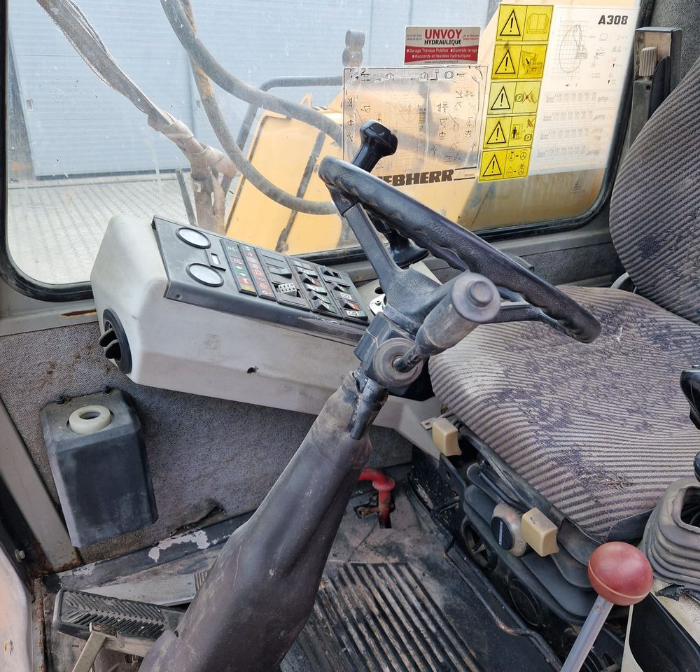 Pozostałe części Liebherr Liebherr A308 1999 Koparka kołowa Liebherr 308 - Bager: slika 5 Pozostałe części Liebherr Liebherr A308 1999 Koparka kołowa Liebherr 308 - Bager: slika 5