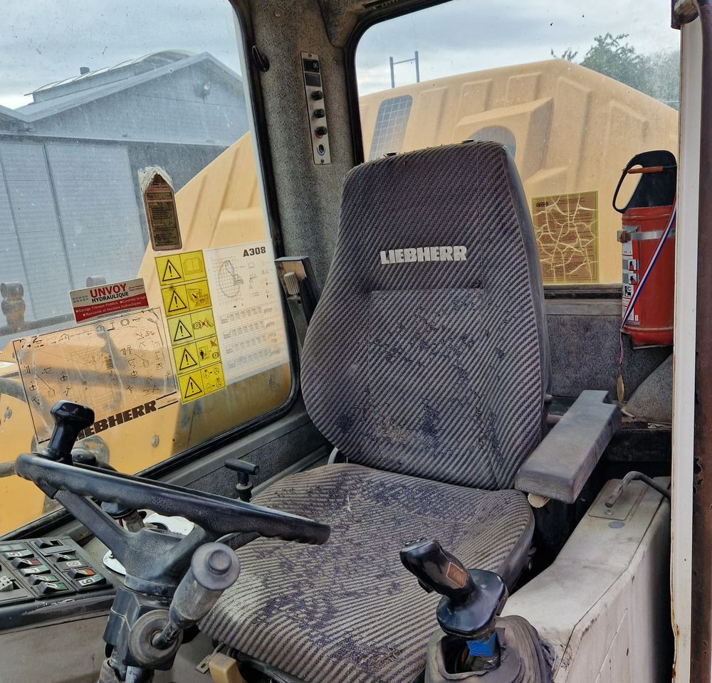 Pozostałe części Liebherr Liebherr A308 1999 Koparka kołowa Liebherr 308 - Bager: slika 2 Pozostałe części Liebherr Liebherr A308 1999 Koparka kołowa Liebherr 308 - Bager: slika 2