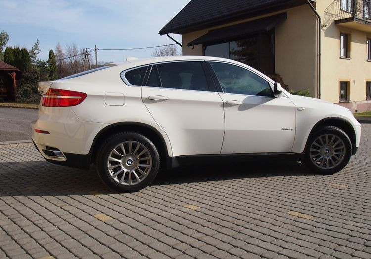 Samochód BMW X6 e71 xdrive40d Individual 2012 Samochód BMW X6 Individual - SUV: slika 3 Samochód BMW X6 e71 xdrive40d Individual 2012 Samochód BMW X6 Individual - SUV: slika 3
