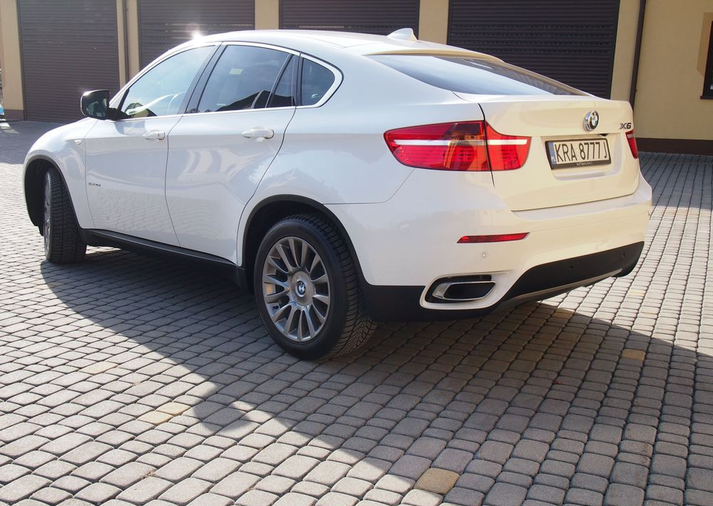 Samochód BMW X6 e71 xdrive40d Individual 2012 Samochód BMW X6 Individual - SUV: slika 5 Samochód BMW X6 e71 xdrive40d Individual 2012 Samochód BMW X6 Individual - SUV: slika 5