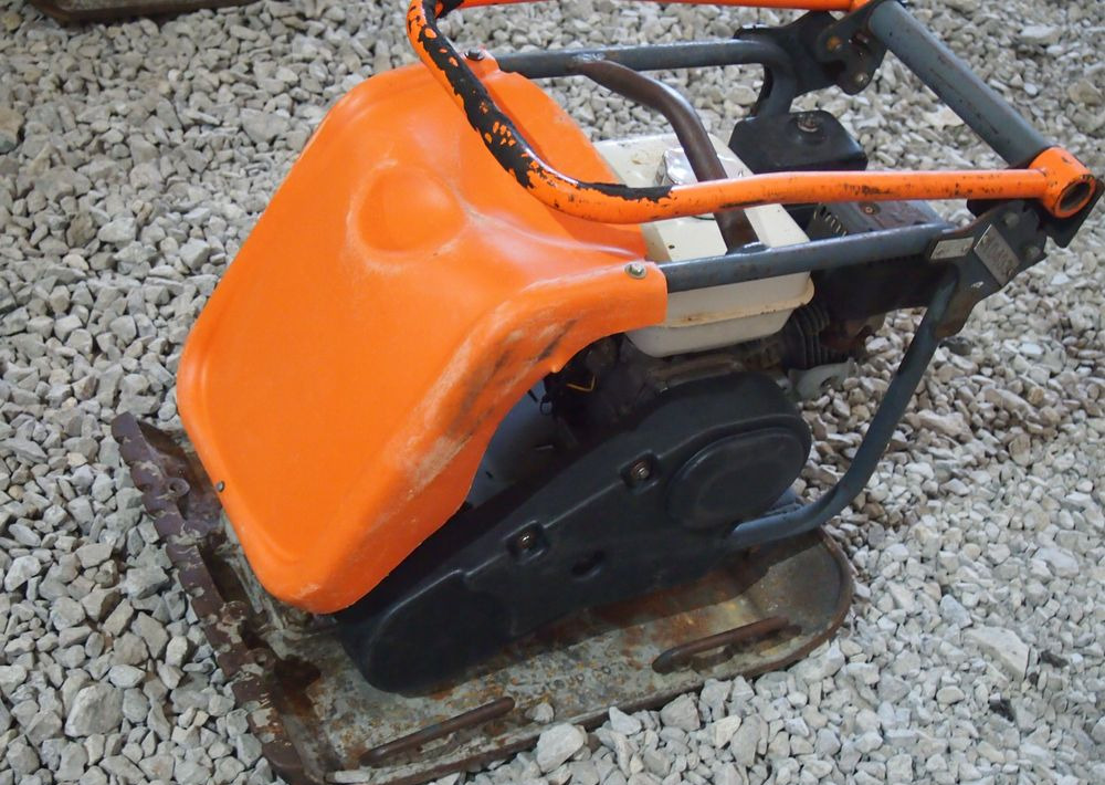 Ubijarka Belle PC5000E 2009 Zagęszczarka ubijarka Bella - Vibraciona ploča: slika 1 Ubijarka Belle PC5000E 2009 Zagęszczarka ubijarka Bella - Vibraciona ploča: slika 1