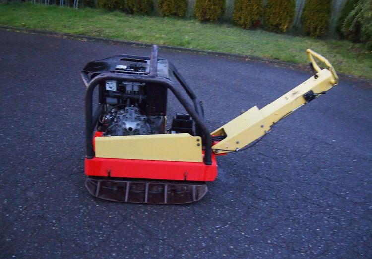 Ubijarka Dynapac Dynapac lg500 2010 Zagęszczarka Dynapac LG500 - Vibraciona ploča: slika 4 Ubijarka Dynapac Dynapac lg500 2010 Zagęszczarka Dynapac LG500 - Vibraciona ploča: slika 4