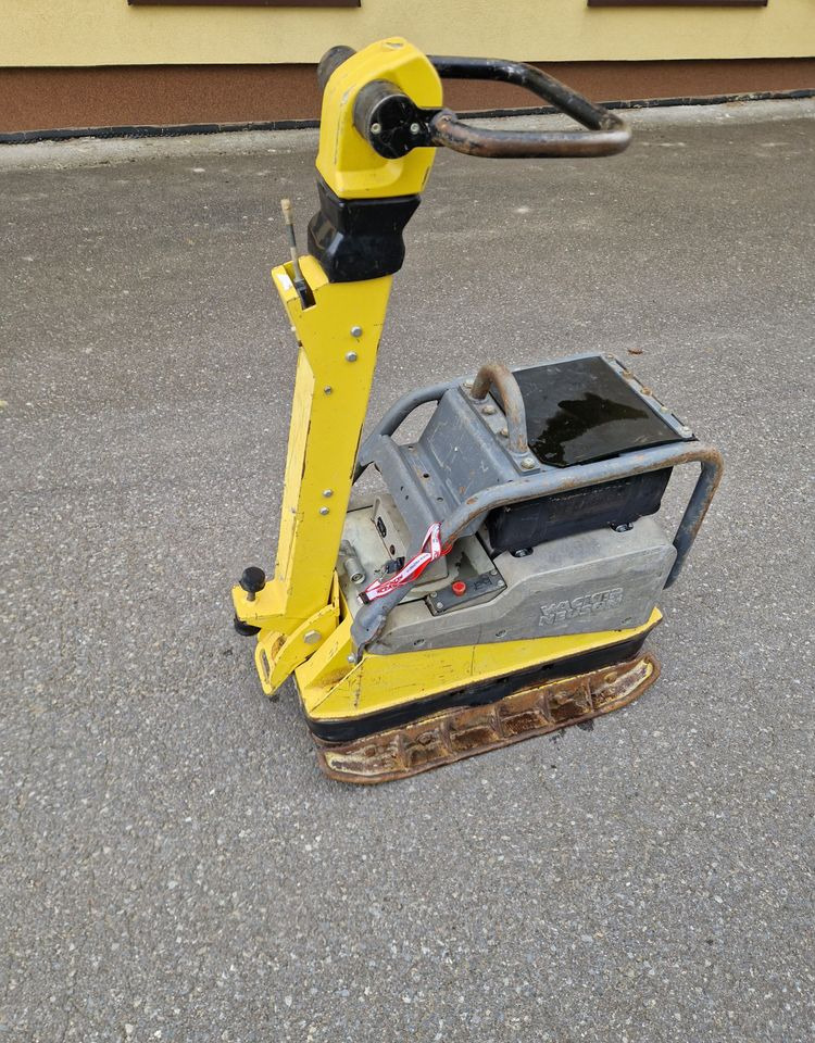 Ubijarka Wacker DPU 4545 2018 Ubijarka zagęszczarka płyta Wacker DPU 4545 - Vibraciona ploča: slika 1 Ubijarka Wacker DPU 4545 2018 Ubijarka zagęszczarka płyta Wacker DPU 4545 - Vibraciona ploča: slika 1