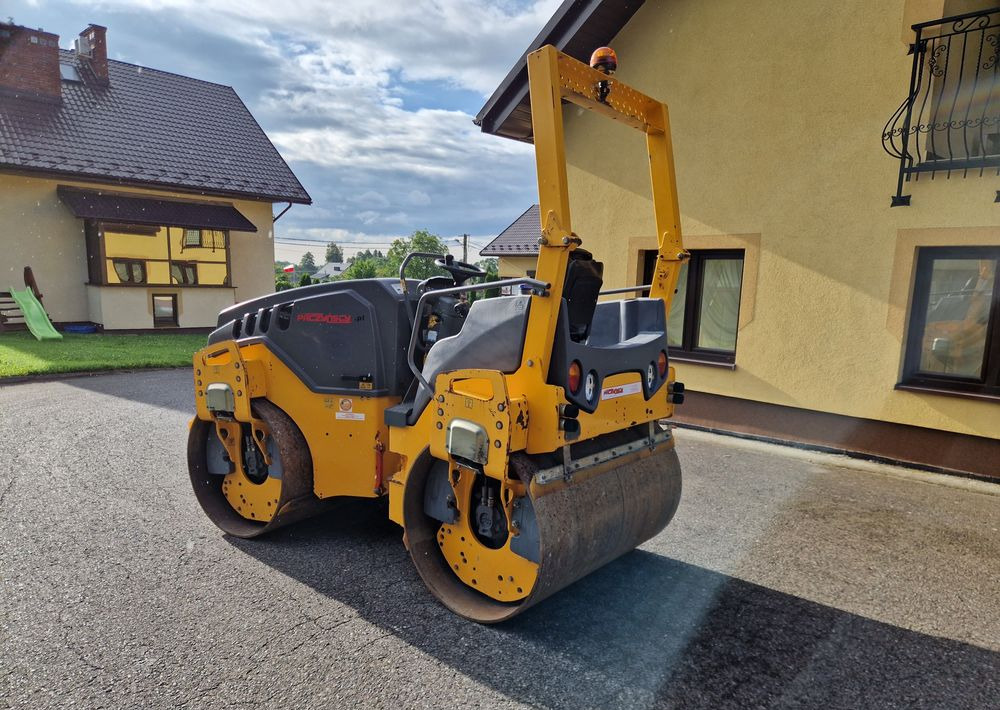 Walec Hamm HD14VV 2014 Walec HAMM HD 14VV silnik KUBOTA - Valjak: slika 4 Walec Hamm HD14VV 2014 Walec HAMM HD 14VV silnik KUBOTA - Valjak: slika 4