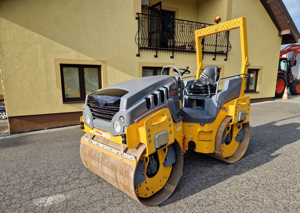 Walec Hamm HD14VV 2014 Walec HAMM HD 14VV silnik KUBOTA - Valjak: slika 1 Walec Hamm HD14VV 2014 Walec HAMM HD 14VV silnik KUBOTA - Valjak: slika 1