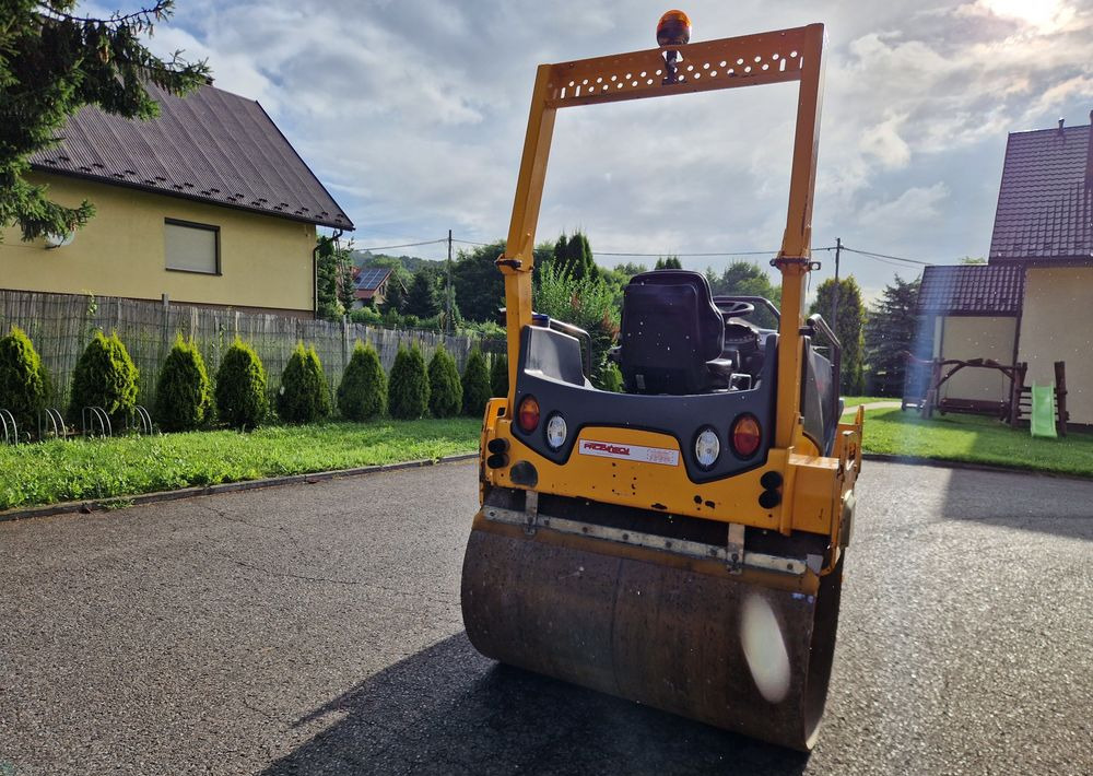 Walec Hamm HD14VV 2014 Walec HAMM HD 14VV silnik KUBOTA - Valjak: slika 5 Walec Hamm HD14VV 2014 Walec HAMM HD 14VV silnik KUBOTA - Valjak: slika 5