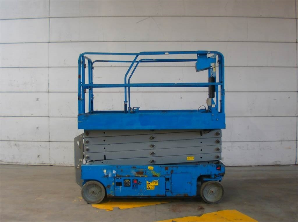 Genie GS3246 - Lift u obliku makaza: slika 1 Genie GS3246 - Lift u obliku makaza: slika 1