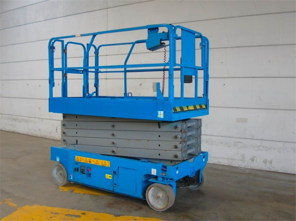 Genie GS3246 - Lift u obliku makaza: slika 2 Genie GS3246 - Lift u obliku makaza: slika 2
