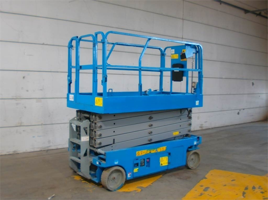 Genie GS3246 - Lift u obliku makaza: slika 2 Genie GS3246 - Lift u obliku makaza: slika 2