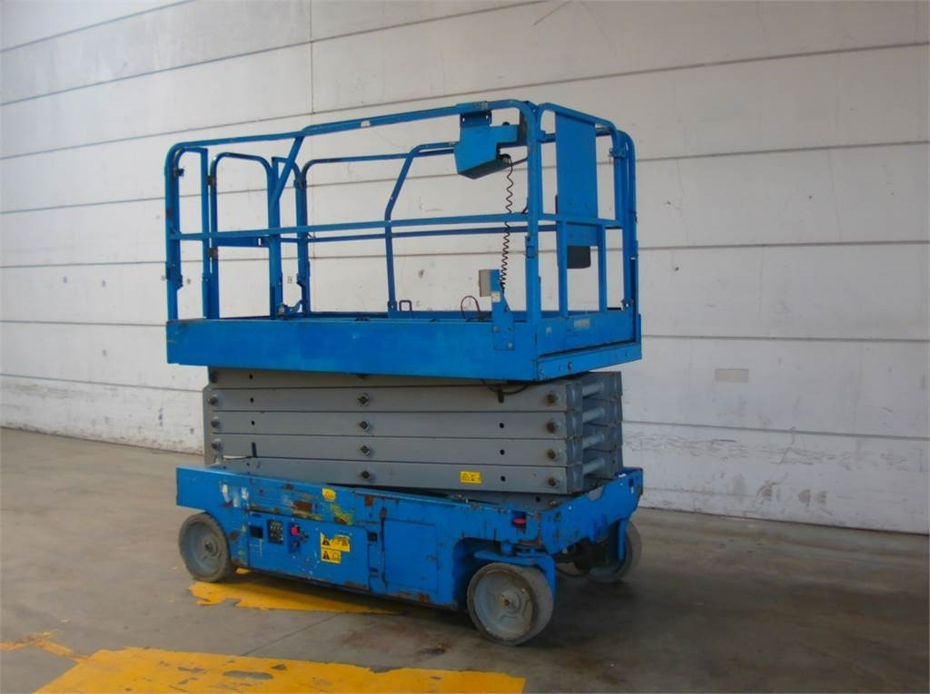 Genie GS3246 - Lift u obliku makaza: slika 2 Genie GS3246 - Lift u obliku makaza: slika 2