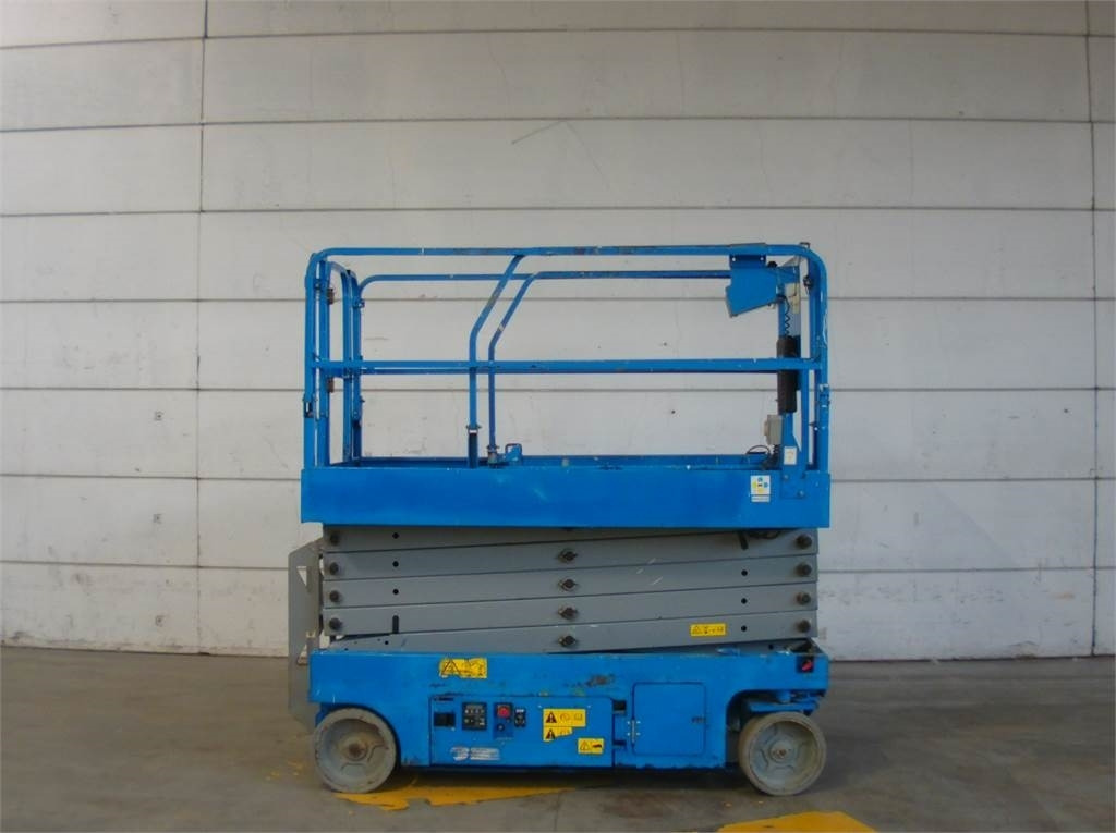 Genie GS3246 - Lift u obliku makaza: slika 1 Genie GS3246 - Lift u obliku makaza: slika 1