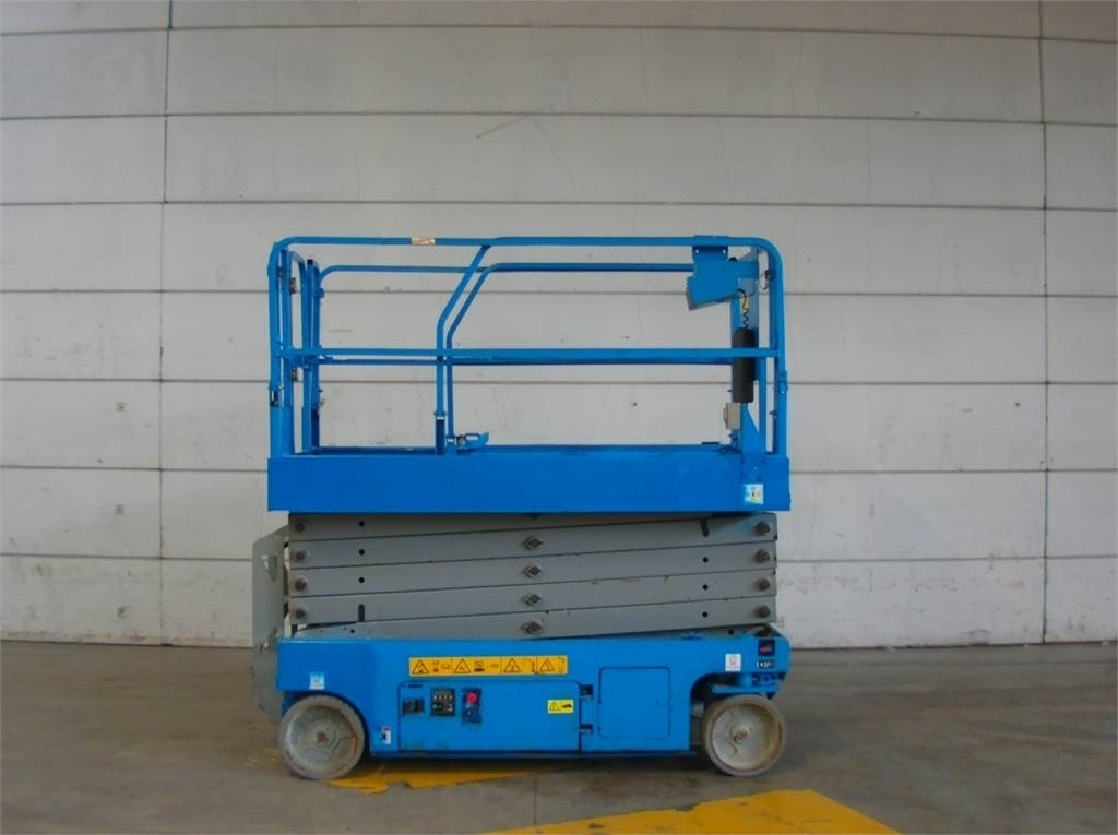 Genie GS3246 - Lift u obliku makaza: slika 1 Genie GS3246 - Lift u obliku makaza: slika 1