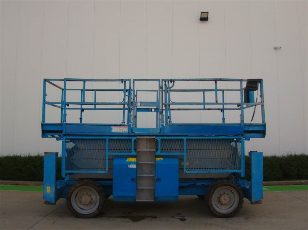 Genie GS4390RT - Lift u obliku makaza: slika 1 Genie GS4390RT - Lift u obliku makaza: slika 1