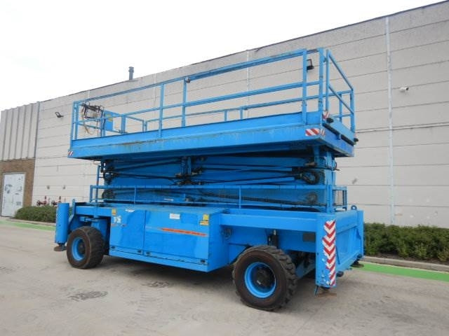 Holland Lift M250DL27 - Lift u obliku makaza: slika 3 Holland Lift M250DL27 - Lift u obliku makaza: slika 3