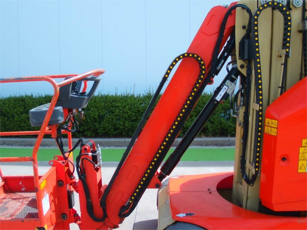 Jarbolna penjajuća platforma JLG Toucan 12E+: slika 7