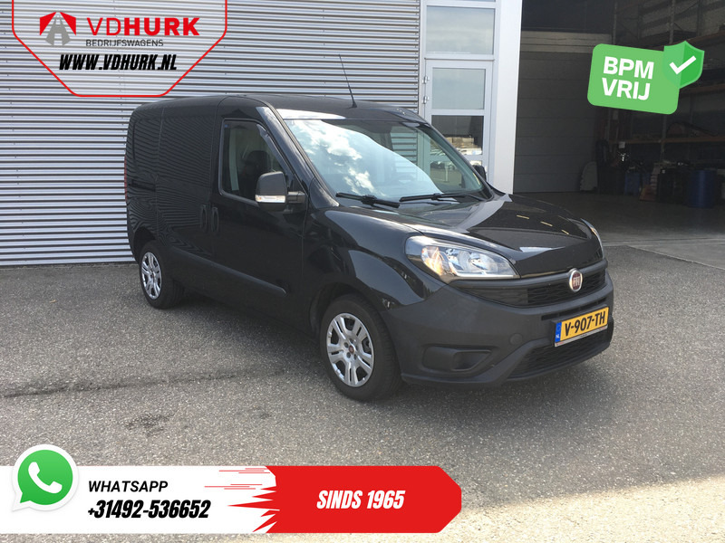 Fiat Dobló Cargo 1.6 MJ 105 pk MARGE BPM VRIJ! Lage KM/ EUR6/ NL Auto/ 3Pers./ DAB/ Cruise/ Trekhaak/ Airco - Mali kombi: slika 1 Fiat Dobló Cargo 1.6 MJ 105 pk MARGE BPM VRIJ! Lage KM/ EUR6/ NL Auto/ 3Pers./ DAB/ Cruise/ Trekhaak/ Airco - Mali kombi: slika 1