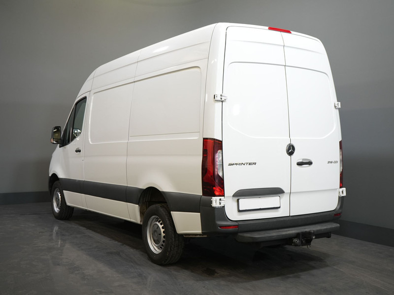 Mercedes-Benz Sprinter 316 2.2 CDI Aut. L2H2 EXPORT ONLY RWD LED/ Gev.Stoel/ Cruise/ Trekhaak - Furgon: slika 2 Mercedes-Benz Sprinter 316 2.2 CDI Aut. L2H2 EXPORT ONLY RWD LED/ Gev.Stoel/ Cruise/ Trekhaak - Furgon: slika 2
