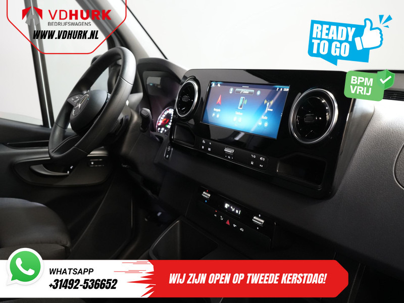 Mercedes-Benz Sprinter 317 1.9 CDI L2H2 Aut. BPM VRIJ! Gev.Stoel/ 270 Gr.Deuren/ Stoelverw./ Navi/ Camera/ Cruise/ Airco - Furgon: slika 3 Mercedes-Benz Sprinter 317 1.9 CDI L2H2 Aut. BPM VRIJ! Gev.Stoel/ 270 Gr.Deuren/ Stoelverw./ Navi/ Camera/ Cruise/ Airco - Furgon: slika 3