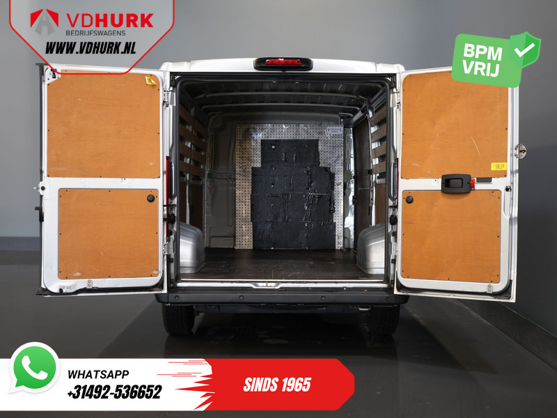 Peugeot Boxer 2.2 HDi 140 pk L2 EXPORT ONLY 3.0t Trekverm./ Navi/ Camera/ PDC/ Cruise/ Airco - Furgon: slika 5 Peugeot Boxer 2.2 HDi 140 pk L2 EXPORT ONLY 3.0t Trekverm./ Navi/ Camera/ PDC/ Cruise/ Airco - Furgon: slika 5