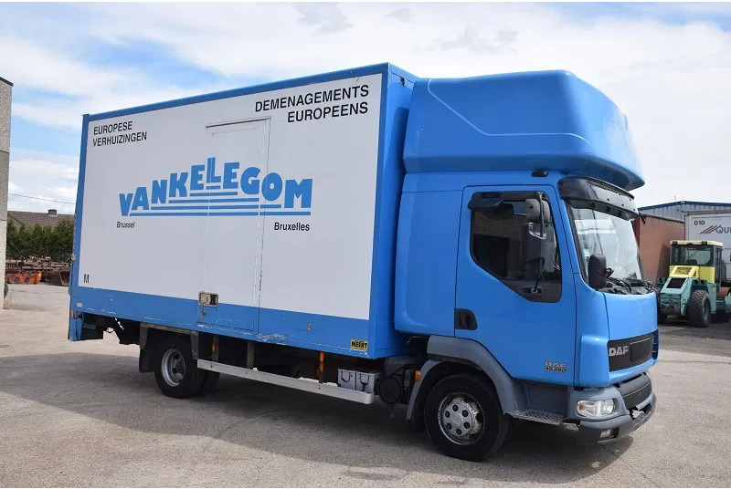 DAF LF 220 LF45 220 - Kamion sa zatvorenim sandukom: slika 5 DAF LF 220 LF45 220 - Kamion sa zatvorenim sandukom: slika 5