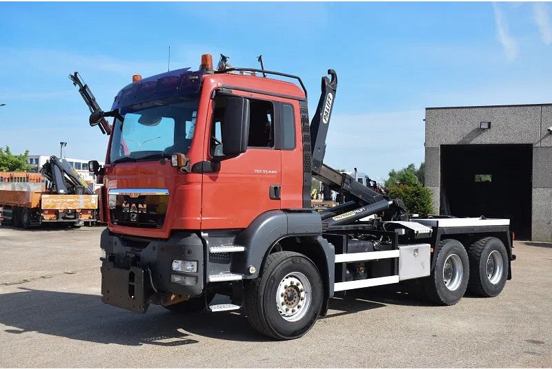 MAN TGS 33.440 - Kamion sa hidrauličnom kukom: slika 1 MAN TGS 33.440 - Kamion sa hidrauličnom kukom: slika 1