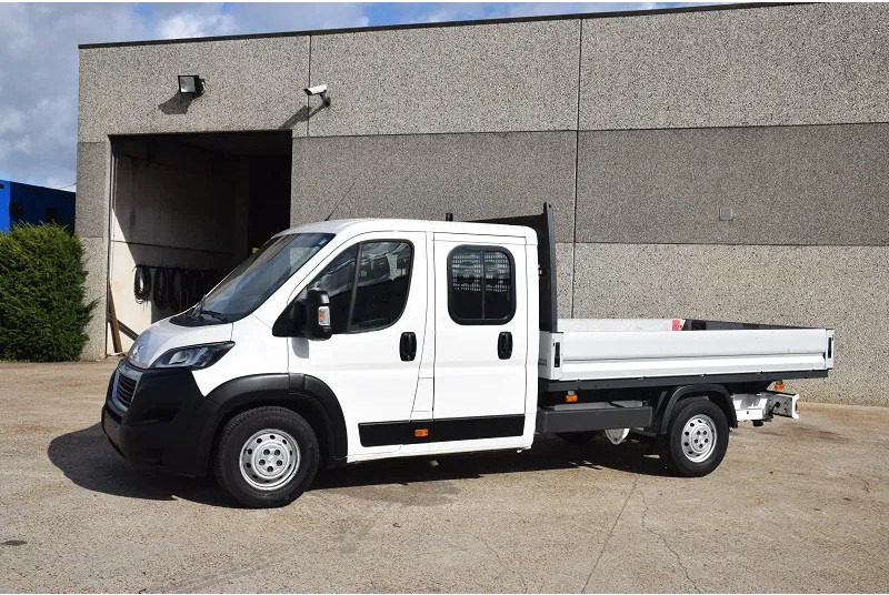 Peugeot Boxer 2.0 L -130 pk -L4 - Dostavno vozilo s ravnom platformom, Dostavno vozilo sa duplom kabinom: slika 4 Peugeot Boxer 2.0 L -130 pk -L4 - Dostavno vozilo s ravnom platformom, Dostavno vozilo sa duplom kabinom: slika 4