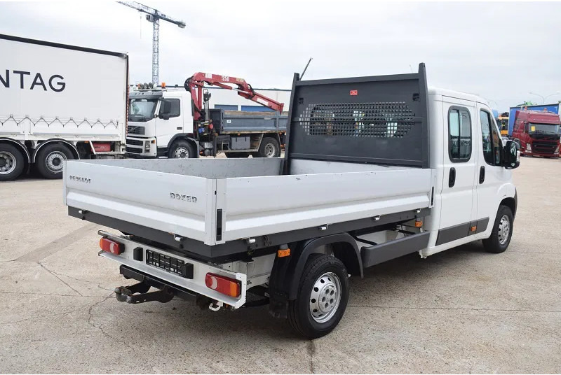 Peugeot Boxer 2.2 L -130 pk - - Dostavno vozilo s ravnom platformom, Dostavno vozilo sa duplom kabinom: slika 5 Peugeot Boxer 2.2 L -130 pk - - Dostavno vozilo s ravnom platformom, Dostavno vozilo sa duplom kabinom: slika 5