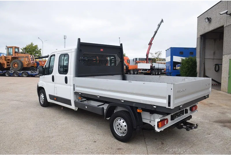 Peugeot Boxer 2.2 L -130 pk - - Dostavno vozilo s ravnom platformom, Dostavno vozilo sa duplom kabinom: slika 4 Peugeot Boxer 2.2 L -130 pk - - Dostavno vozilo s ravnom platformom, Dostavno vozilo sa duplom kabinom: slika 4