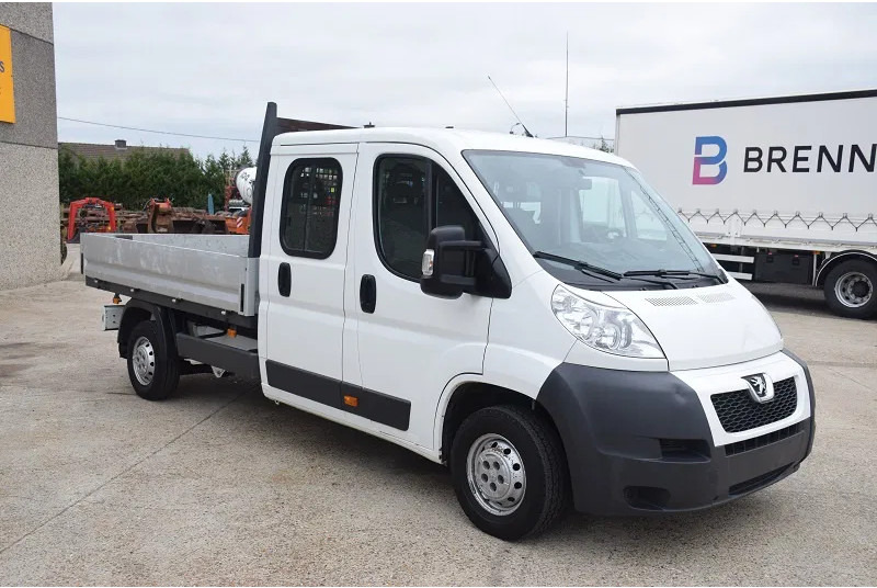 Peugeot Boxer 2.2 L -130 pk - - Dostavno vozilo s ravnom platformom, Dostavno vozilo sa duplom kabinom: slika 1 Peugeot Boxer 2.2 L -130 pk - - Dostavno vozilo s ravnom platformom, Dostavno vozilo sa duplom kabinom: slika 1