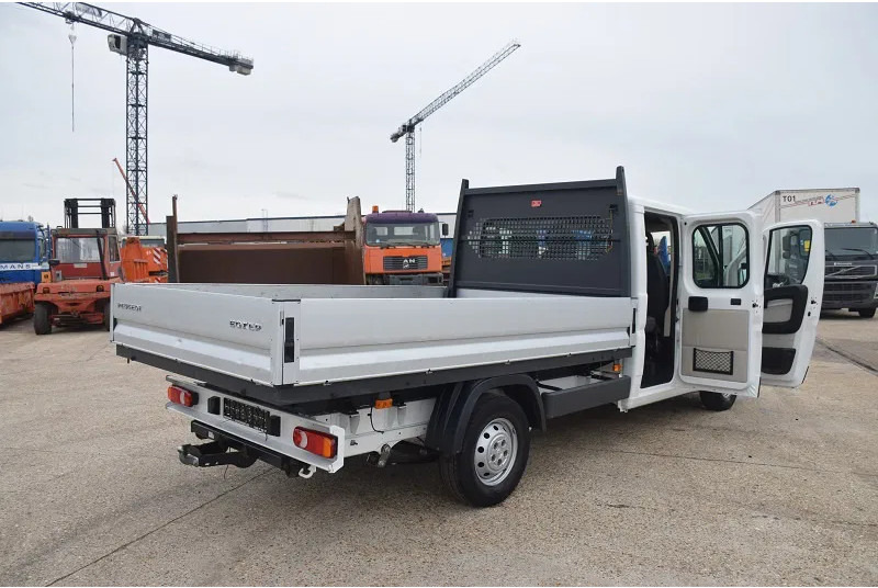 Dostavno vozilo s ravnom platformom, Dostavno vozilo sa duplom kabinom Peugeot Boxer: slika 9 Dostavno vozilo s ravnom platformom, Dostavno vozilo sa duplom kabinom Peugeot Boxer: slika 9