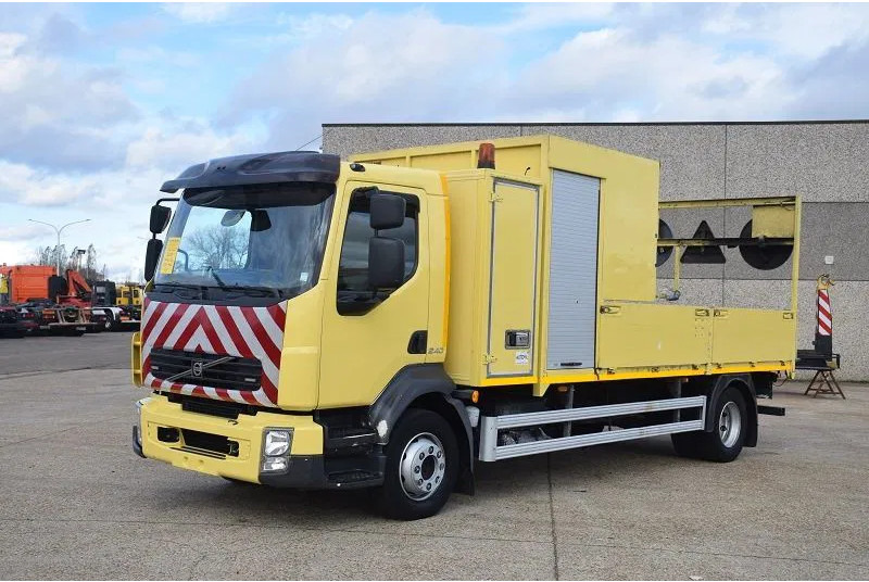 Volvo FL 250 - Kamion sa tovarnim sandukom: slika 1 Volvo FL 250 - Kamion sa tovarnim sandukom: slika 1