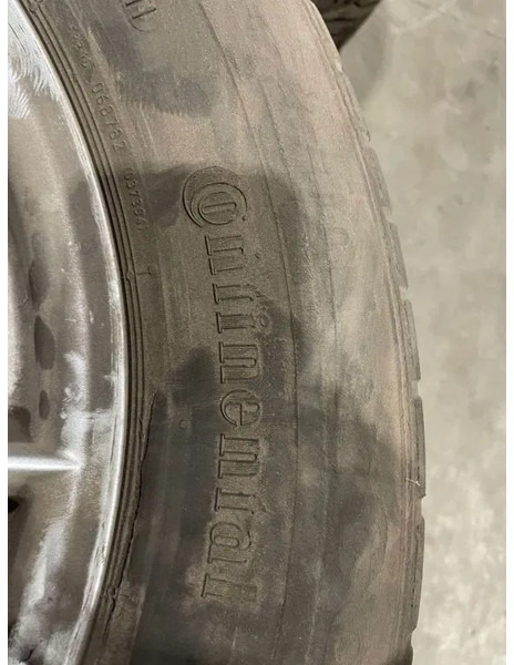 Continental Continental banden met velgen 235/65 R17 - Gume i felne za Automobil: slika 3 Continental Continental banden met velgen 235/65 R17 - Gume i felne za Automobil: slika 3