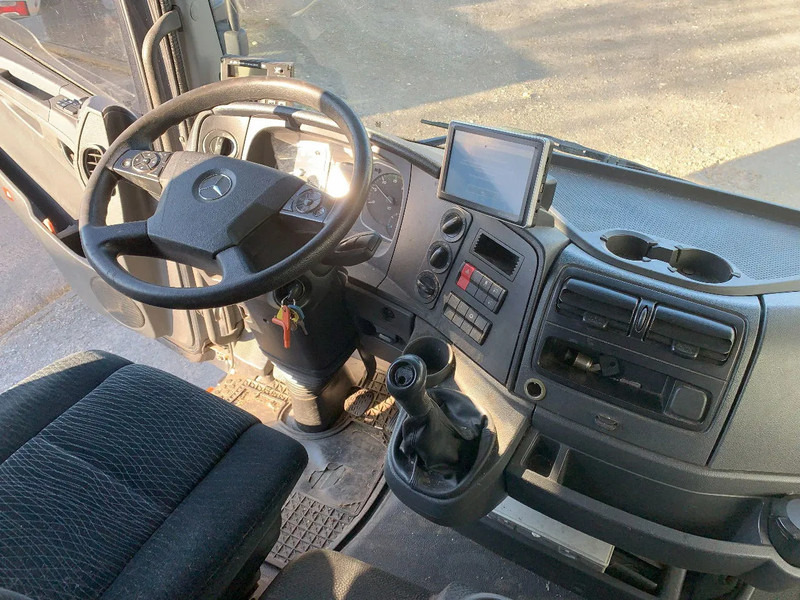 Mercedes-Benz Atego 1018 KOELING*Cruise control*Airconditioning*Geveerde bestuurdersstoel* - Kamion sa zatvorenim sandukom: slika 3 Mercedes-Benz Atego 1018 KOELING*Cruise control*Airconditioning*Geveerde bestuurdersstoel* - Kamion sa zatvorenim sandukom: slika 3