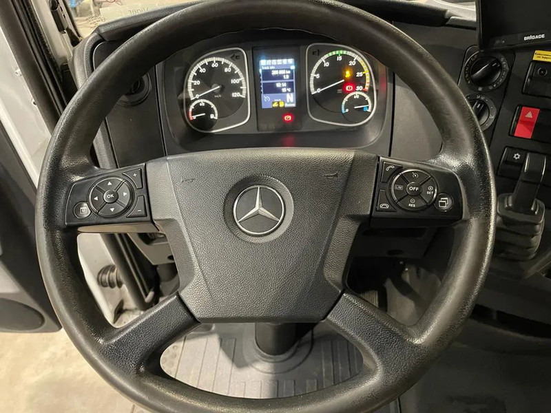 Mercedes-Benz Atego 1621 *Palfinger kraan*Containersysteem*luchtvering achteras*bluetooth - Kamion sa hidrauličnom kukom, Kamion sa dizalicom: slika 4 Mercedes-Benz Atego 1621 *Palfinger kraan*Containersysteem*luchtvering achteras*bluetooth - Kamion sa hidrauličnom kukom, Kamion sa dizalicom: slika 4