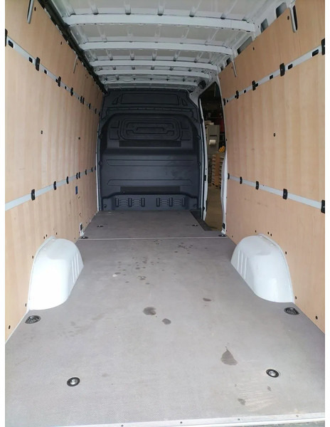 Mercedes-Benz Binnenbekleding L2H2 Sprinter - Kabina i enterijer za Dostavno vozilo: slika 4 Mercedes-Benz Binnenbekleding L2H2 Sprinter - Kabina i enterijer za Dostavno vozilo: slika 4