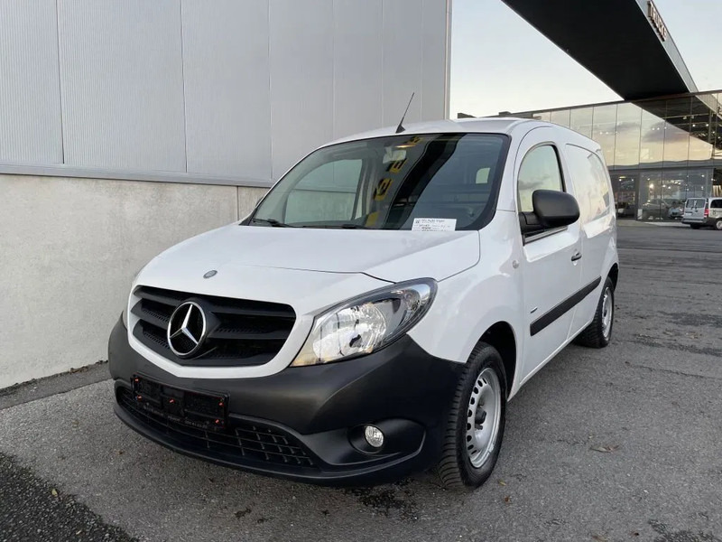 Mercedes-Benz Citan 109 CDI *Navigatie*Airco*Buitenspiegels verwarmd&elektr. verstelbaar - Mali kombi: slika 1 Mercedes-Benz Citan 109 CDI *Navigatie*Airco*Buitenspiegels verwarmd&elektr. verstelbaar - Mali kombi: slika 1