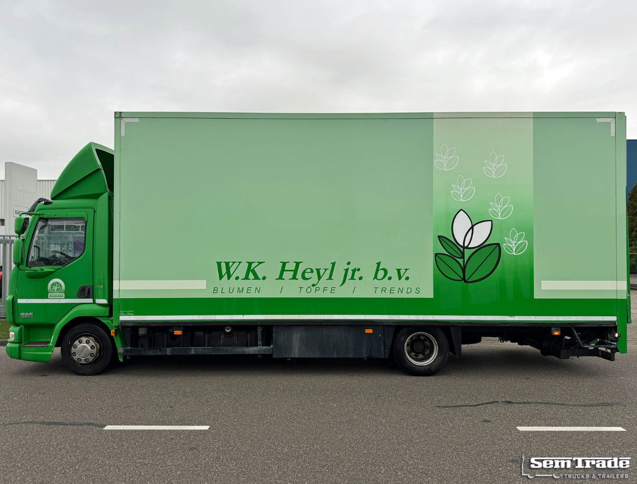 DAF LF 45 220 Euro 5 Theo Mulder Isolated BOX + Heater 585.000 KM NL-Truck Engine IN BAD Condition - Kamion sa zatvorenim sandukom: slika 2 DAF LF 45 220 Euro 5 Theo Mulder Isolated BOX + Heater 585.000 KM NL-Truck Engine IN BAD Condition - Kamion sa zatvorenim sandukom: slika 2