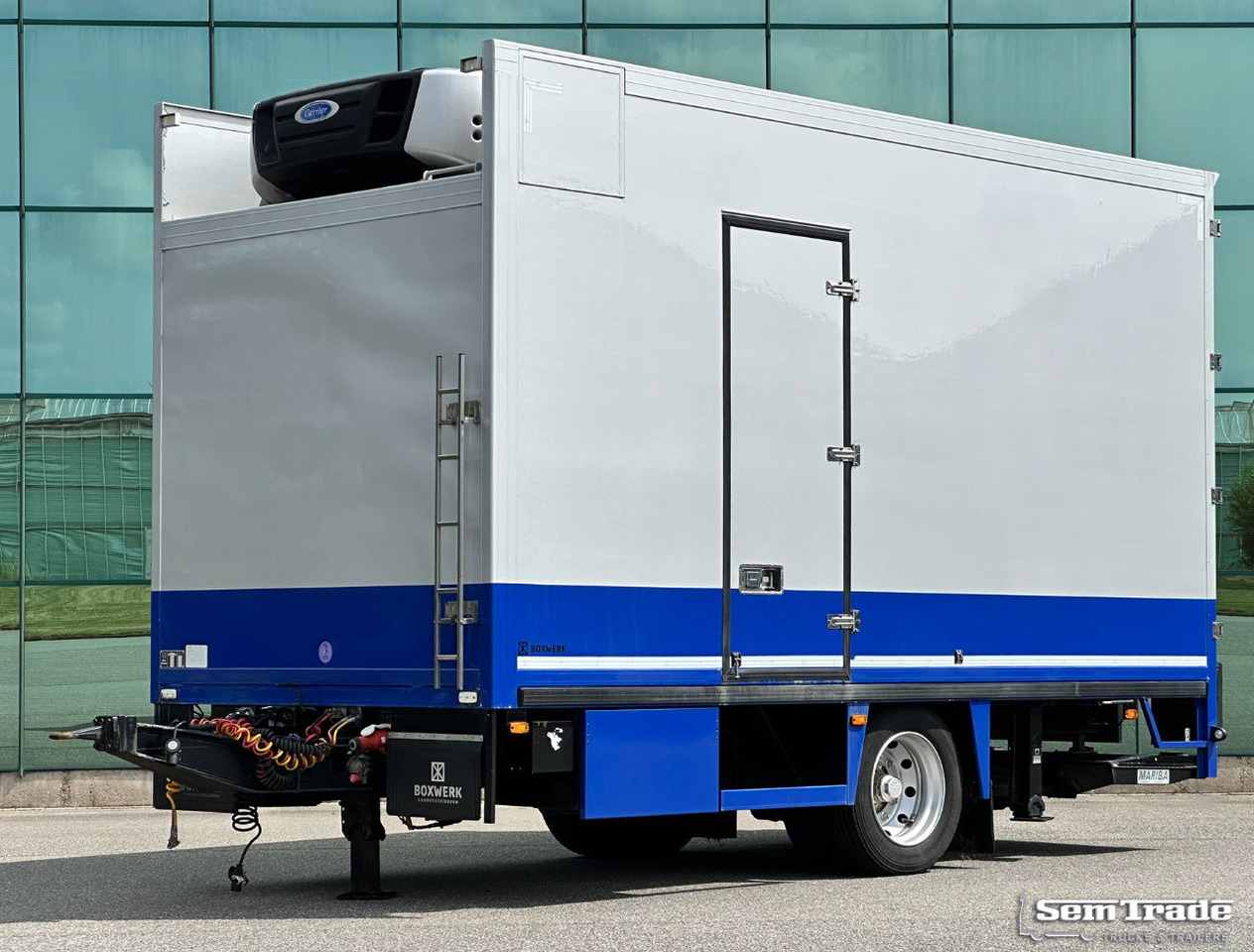 Floor Flma-10 Carrier Cooling 2X Side Door Tail Lift Disc Brakes Holland-Trailer - Prikolica hladnjače: slika 1 Floor Flma-10 Carrier Cooling 2X Side Door Tail Lift Disc Brakes Holland-Trailer - Prikolica hladnjače: slika 1