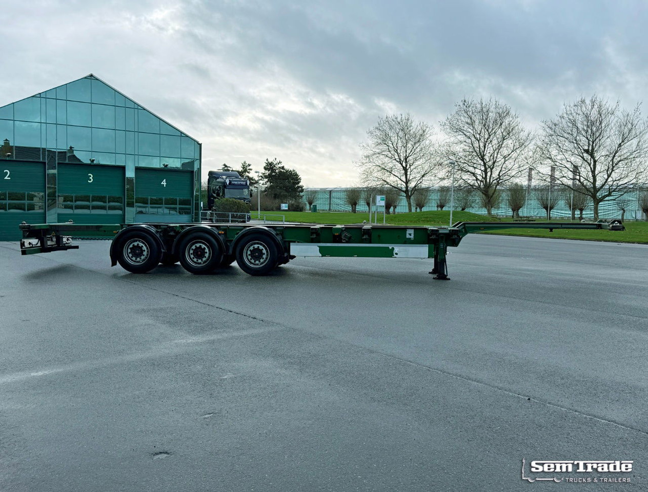 Kögel S24-2 Back Slider Lift Axle Disc Brakes 3 Pieces Available NL-Trailer - Poluprikolica za prevoz kontejnera/ Poluprikolica sa promenjivim sandukom: slika 5 Kögel S24-2 Back Slider Lift Axle Disc Brakes 3 Pieces Available NL-Trailer - Poluprikolica za prevoz kontejnera/ Poluprikolica sa promenjivim sandukom: slika 5