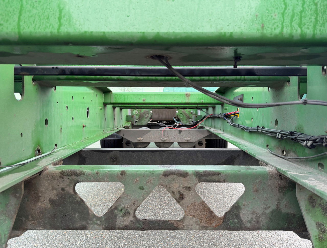 Poluprikolica za prevoz kontejnera/ Poluprikolica sa promenjivim sandukom Kögel S24-2 Back Slider Lift Axle Disc Brakes 3 Pieces Available NL-Trailer: slika 9 Poluprikolica za prevoz kontejnera/ Poluprikolica sa promenjivim sandukom Kögel S24-2 Back Slider Lift Axle Disc Brakes 3 Pieces Available NL-Trailer: slika 9