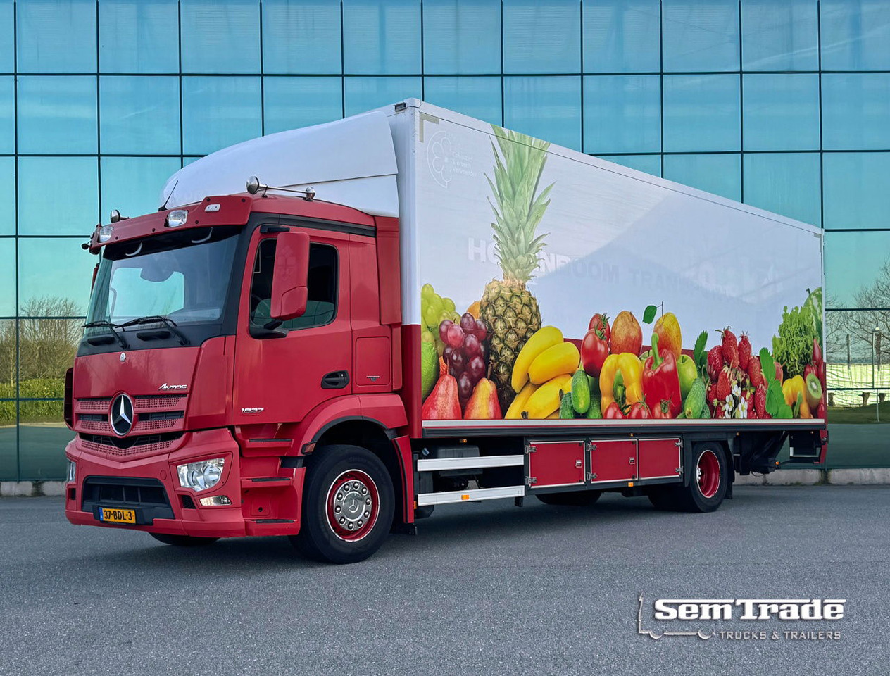 Mercedes-Benz Antos 1827 Euro 6 VOL Geisoleerde 15 Karren BAK 277 CM Hoog Kachel - Kamion sa zatvorenim sandukom: slika 1 Mercedes-Benz Antos 1827 Euro 6 VOL Geisoleerde 15 Karren BAK 277 CM Hoog Kachel - Kamion sa zatvorenim sandukom: slika 1