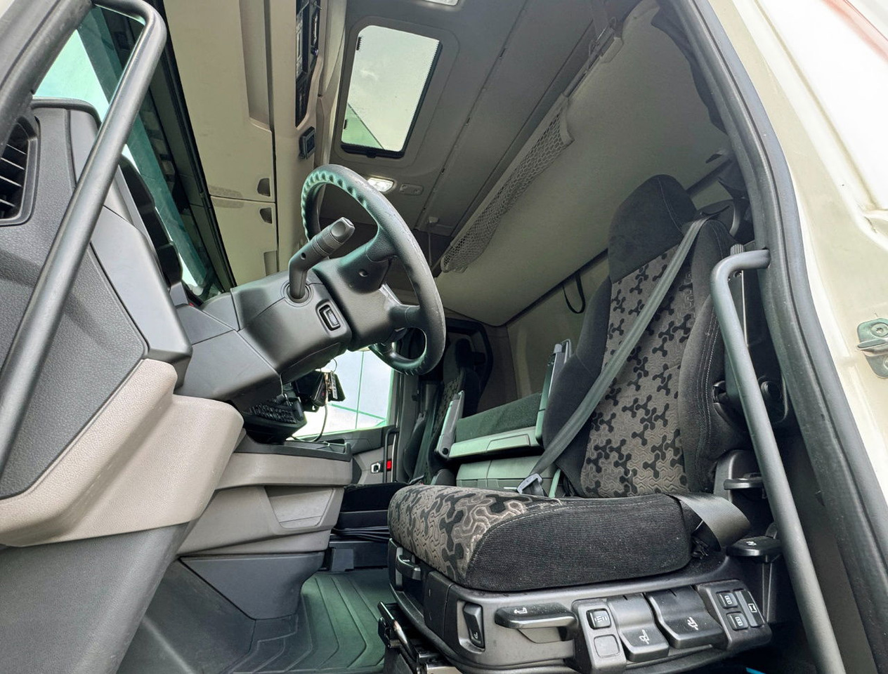 Hladnjača Scania S500 6X2 Retarder 50 CC Combi 2x Taillift TOP Condition Holland Truck: slika 6 Hladnjača Scania S500 6X2 Retarder 50 CC Combi 2x Taillift TOP Condition Holland Truck: slika 6