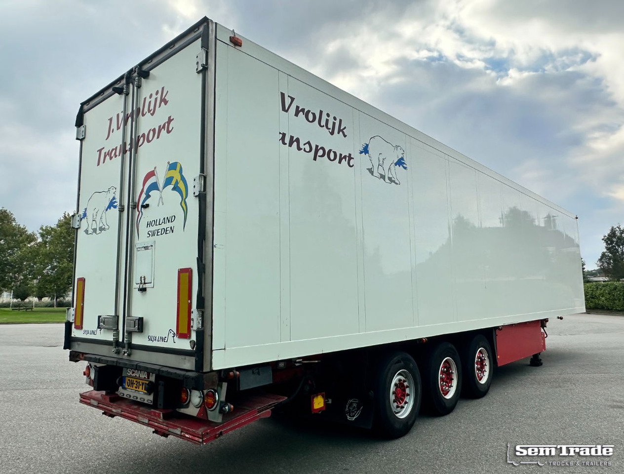 Schmitz Cargobull SKO 24 Carrier Maxima 1300 Flower Wide 2X Lift Axle - Poluprikolica hladnjače: slika 5 Schmitz Cargobull SKO 24 Carrier Maxima 1300 Flower Wide 2X Lift Axle - Poluprikolica hladnjače: slika 5
