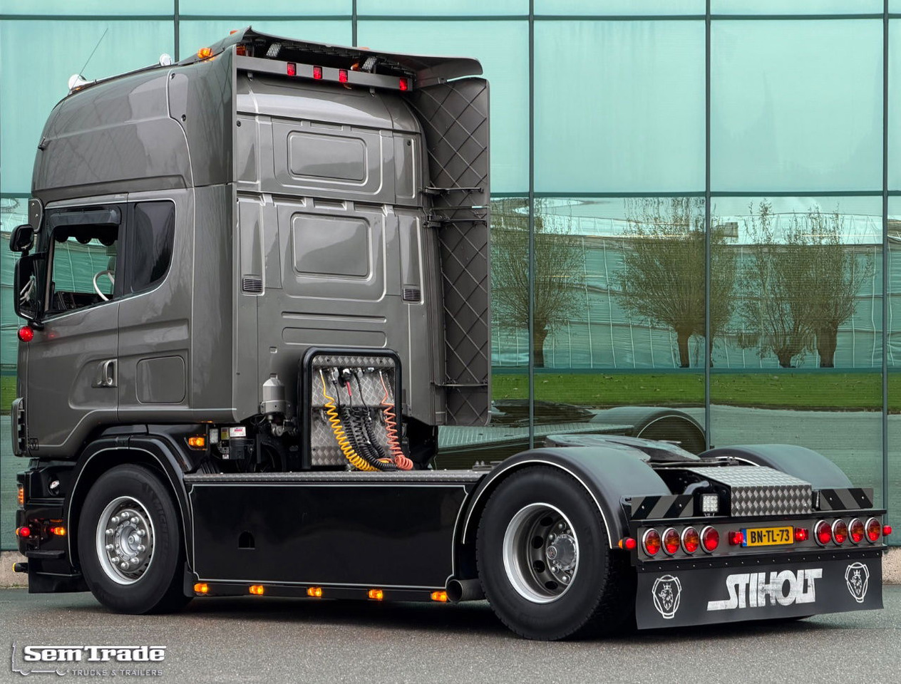 Scania R164-480 V8 King Retarder Manual Gearbox Showtruck Completely Rebuild Unique Condition - Tegljač: slika 3 Scania R164-480 V8 King Retarder Manual Gearbox Showtruck Completely Rebuild Unique Condition - Tegljač: slika 3