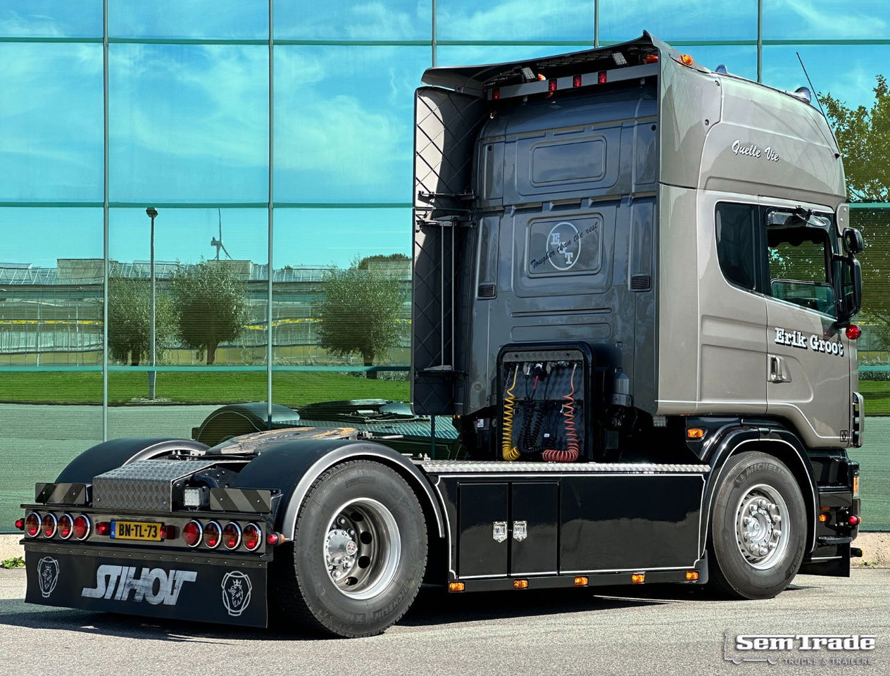 Scania R164-480 V8 Retarder Manual Gearbox Showtruck Completely Rebuild Unique Condition - Tegljač: slika 4 Scania R164-480 V8 Retarder Manual Gearbox Showtruck Completely Rebuild Unique Condition - Tegljač: slika 4