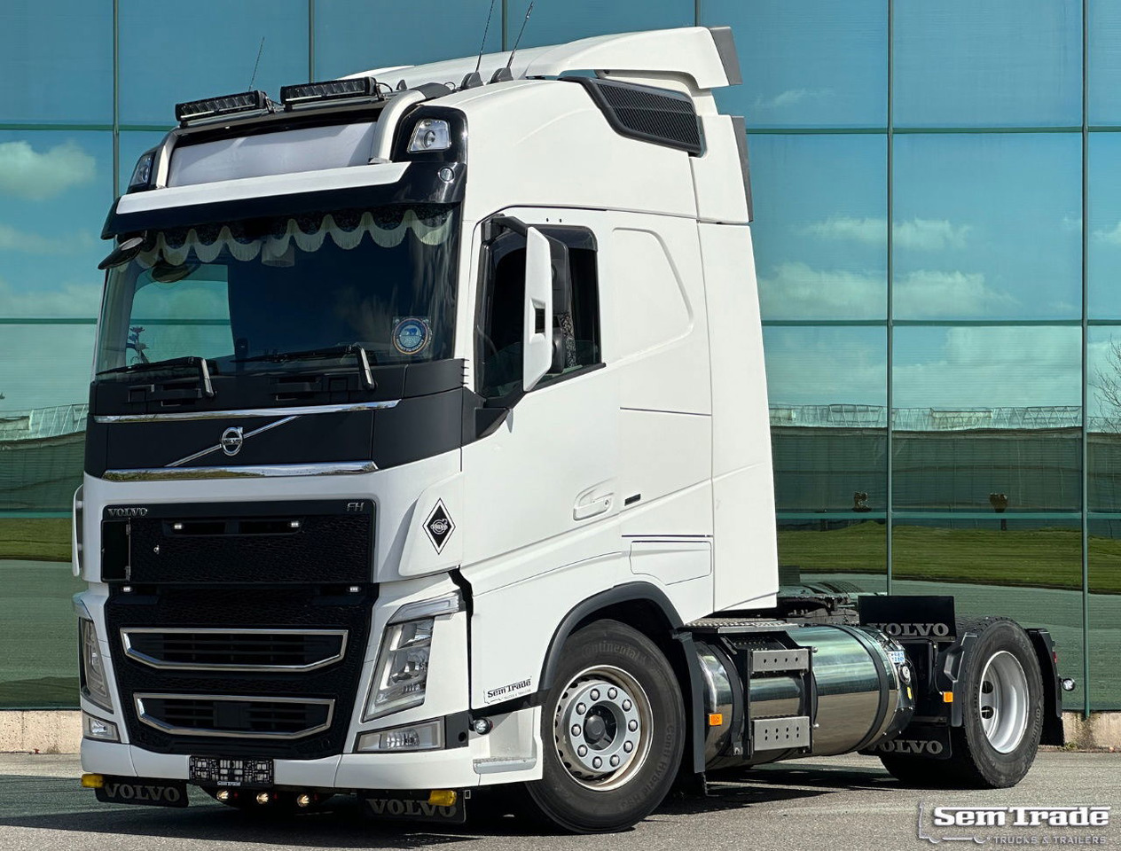 Volvo FH 13.460 LNG + Diesel I-Park Cool Full AIR Super Condition Belgium-Truck - Tegljač: slika 1 Volvo FH 13.460 LNG + Diesel I-Park Cool Full AIR Super Condition Belgium-Truck - Tegljač: slika 1