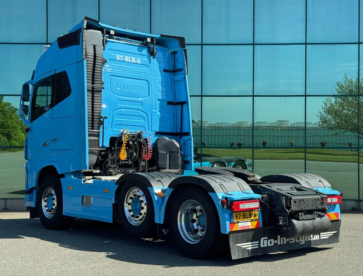 Volvo FH 500 6X2 Globetrotter 2x Tanks 672.000 KM TOP Condition NL Truck - Tegljač: slika 3 Volvo FH 500 6X2 Globetrotter 2x Tanks 672.000 KM TOP Condition NL Truck - Tegljač: slika 3