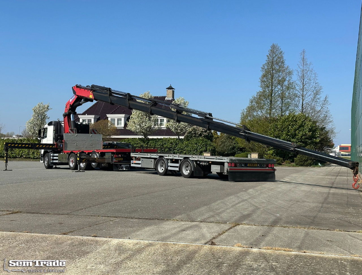 Volvo FMX 540 8X4 HMF 6020 K8 Kraan 231.000 KM + 2023 Sterk Trailer Super Condit - Kamion sa dizalicom: slika 3 Volvo FMX 540 8X4 HMF 6020 K8 Kraan 231.000 KM + 2023 Sterk Trailer Super Condit - Kamion sa dizalicom: slika 3