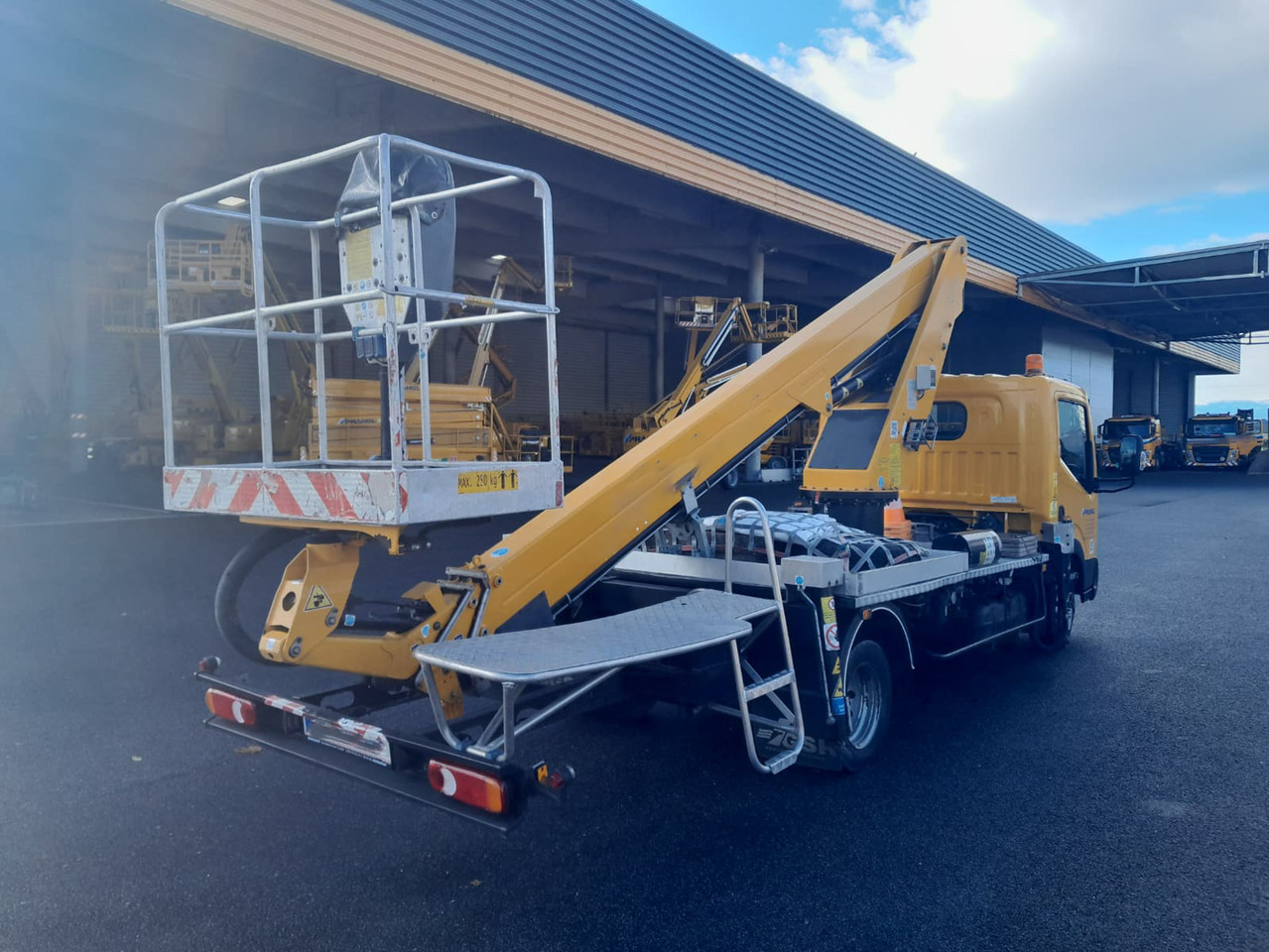 GSR E200T Comfort X - Vazdušna platforma montirana na kamion: slika 3 GSR E200T Comfort X - Vazdušna platforma montirana na kamion: slika 3